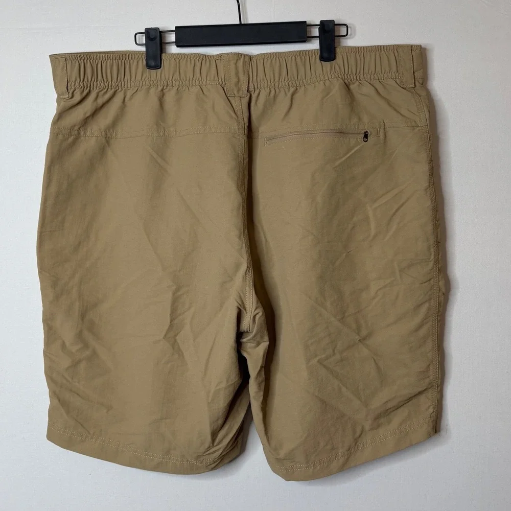 The North Face Paramount Shorts Mens XXL Khaki Tan Nylon Belted Cargo Hiking